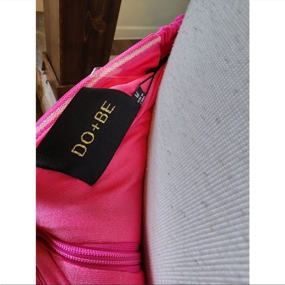 Hot Pink Off the Shoulder Barbiecore Mini Dress
Fit & Flare Boutique - Picture 6 of 6